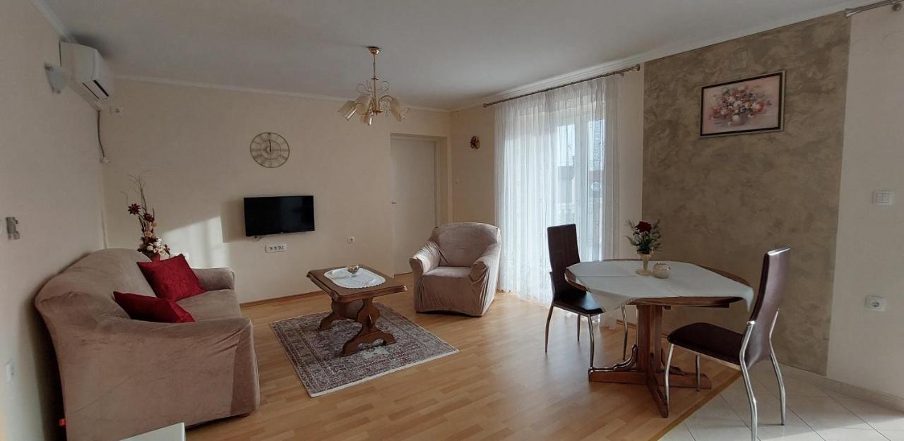 Apartmani Diva Malinska Ngoại thất bức ảnh
